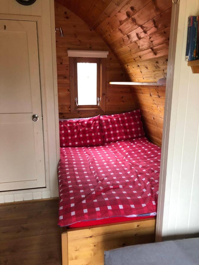 The Rainbow Pod Villa Milltown Malbay Luaran gambar
