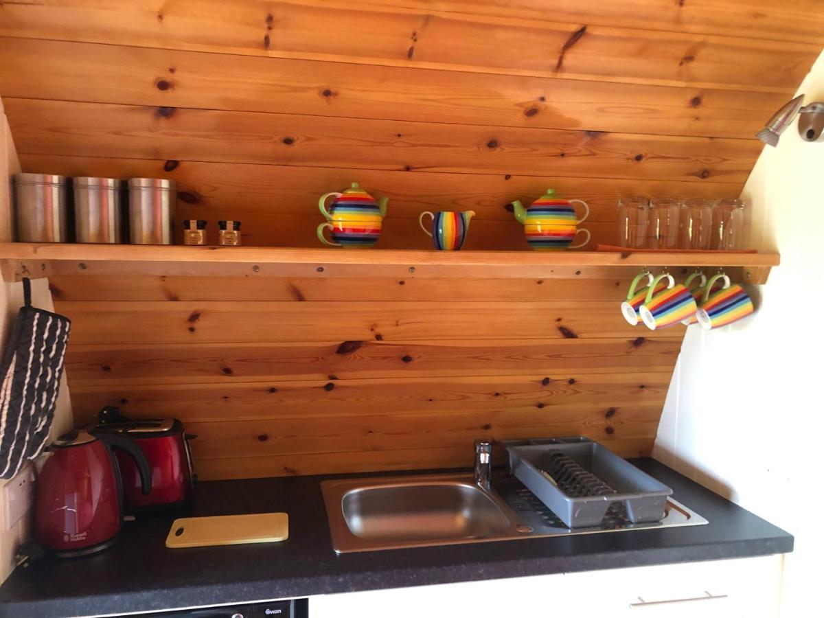 The Rainbow Pod Villa Milltown Malbay Luaran gambar
