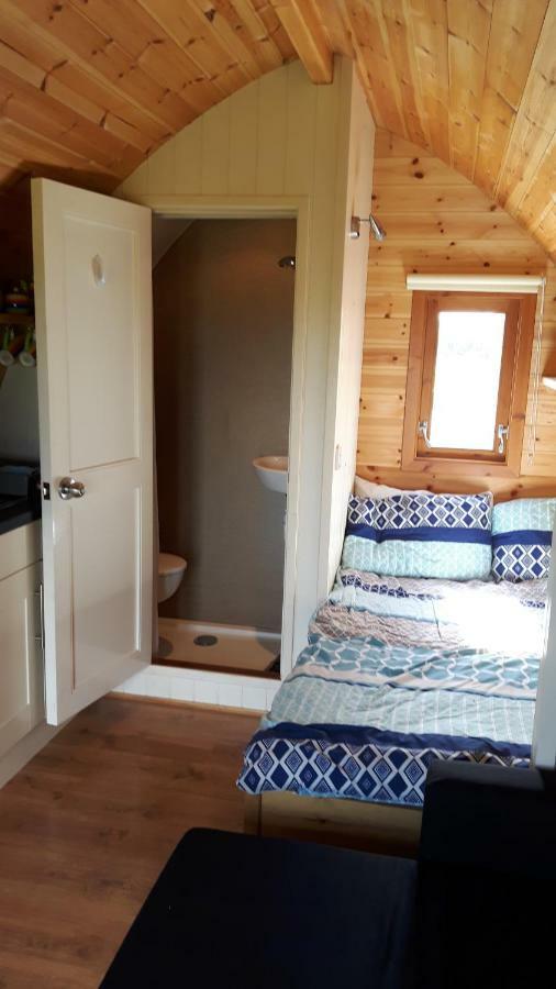 The Rainbow Pod Villa Milltown Malbay Luaran gambar