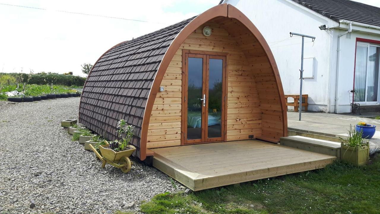 The Rainbow Pod Villa Milltown Malbay Luaran gambar
