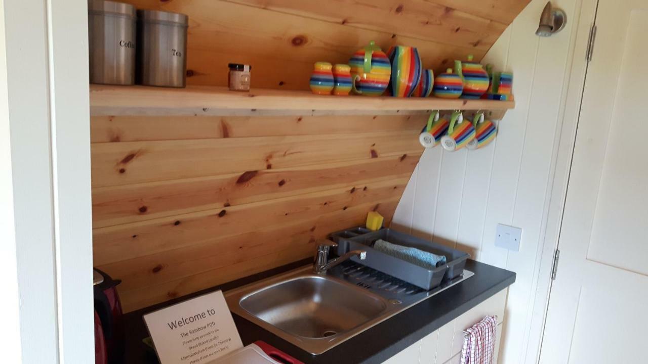 The Rainbow Pod Villa Milltown Malbay Luaran gambar