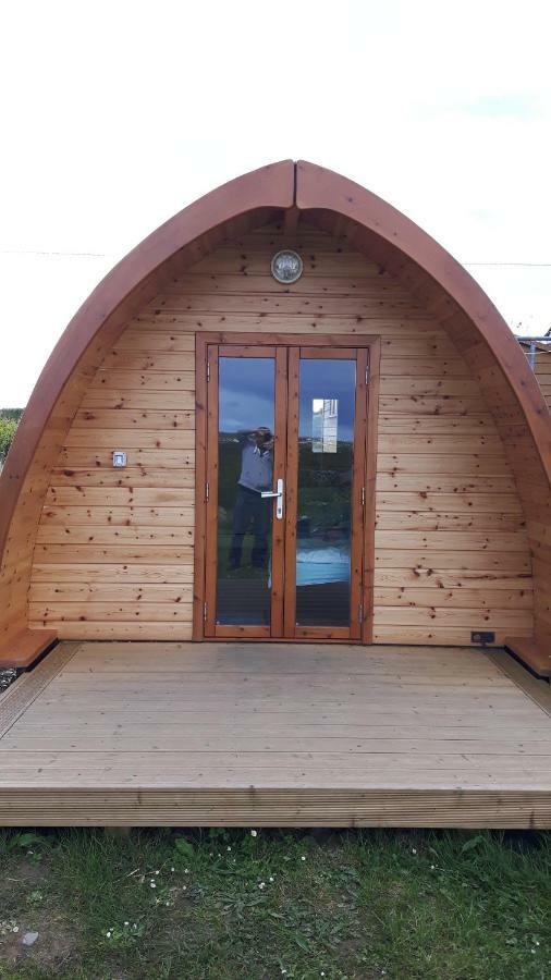 The Rainbow Pod Villa Milltown Malbay Luaran gambar