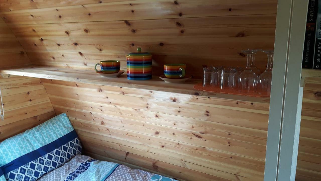 The Rainbow Pod Villa Milltown Malbay Luaran gambar